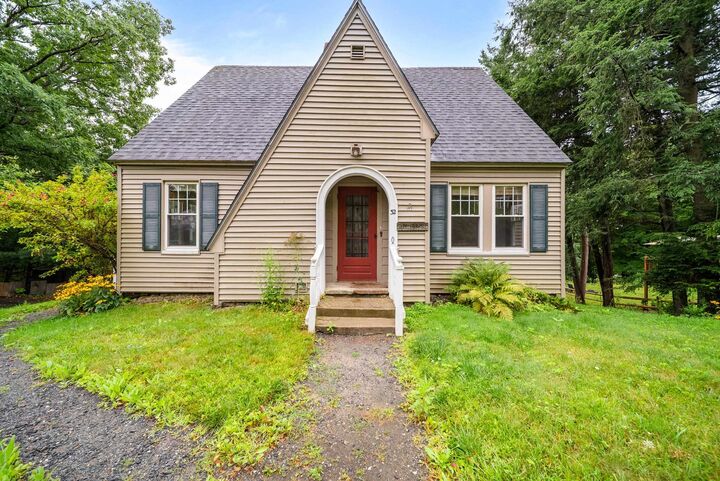 Property Photo: 32 Woodbury Street NH 03431
