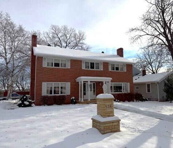 Property Photo: 528 Lexington Parkway S MN 55116