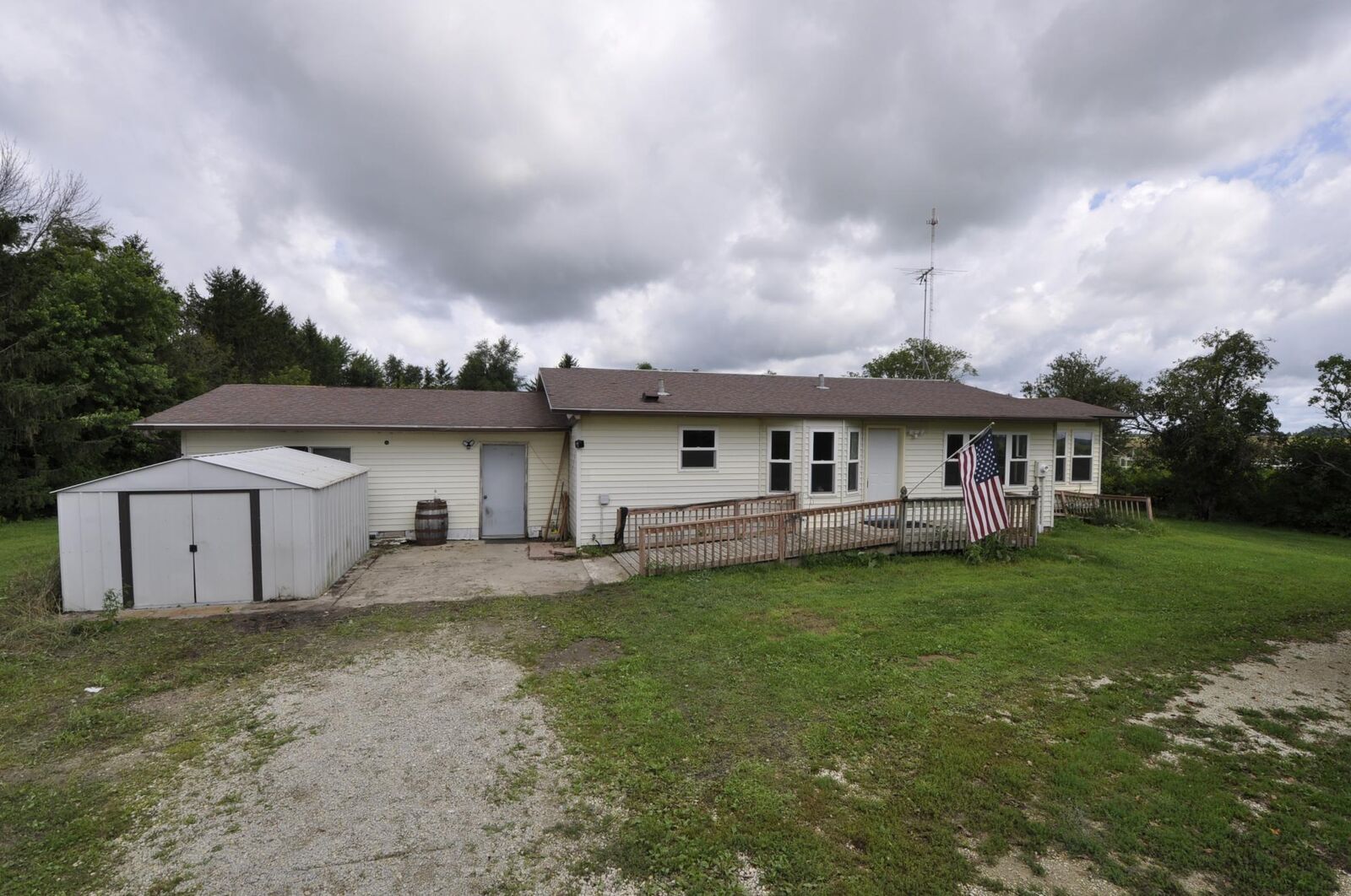 Property Photo: 21906 590th Street MN 55955