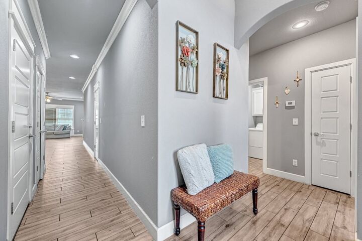 Property Photo: 122 E Glendale Lane AR 72758