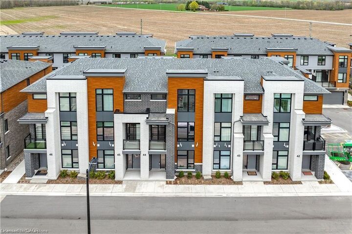 271 Grey Silo Road 44  Waterloo ON N2K 0E9 photo