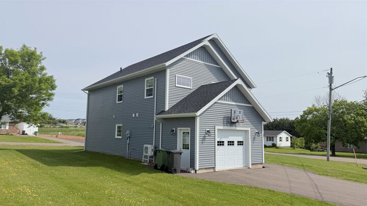 Photo de la propriété:  25 Miller Street  PE C1C 1E7 
