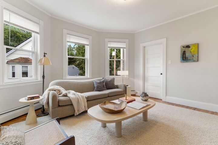 Property Photo:  10 Plainfield St Unit 2  MA 02130 