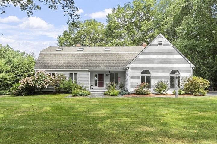 22 Kettle Hole Road  Bolton MA 01740 photo