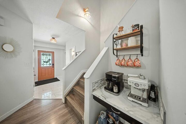 Property Photo:  4628 45 Street  AB T4S 1P1 