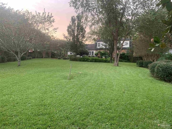Property Photo:  8892 Scenic Hills Dr  FL 32514 