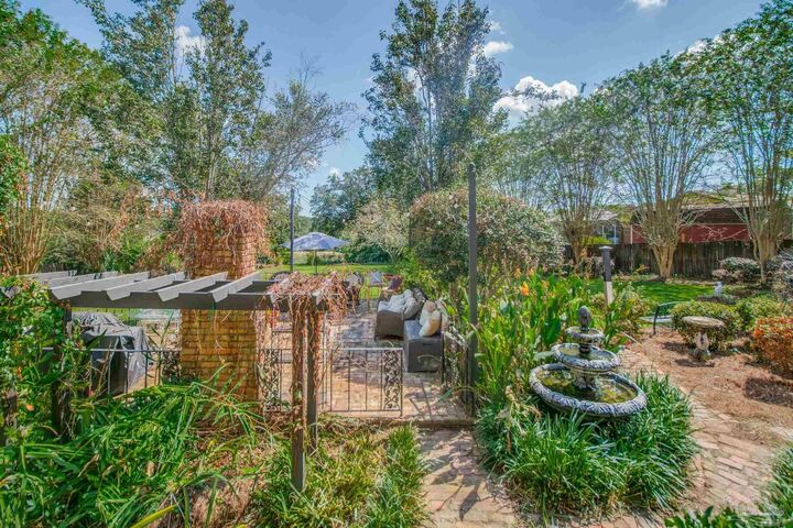 Property Photo:  8892 Scenic Hills Dr  FL 32514