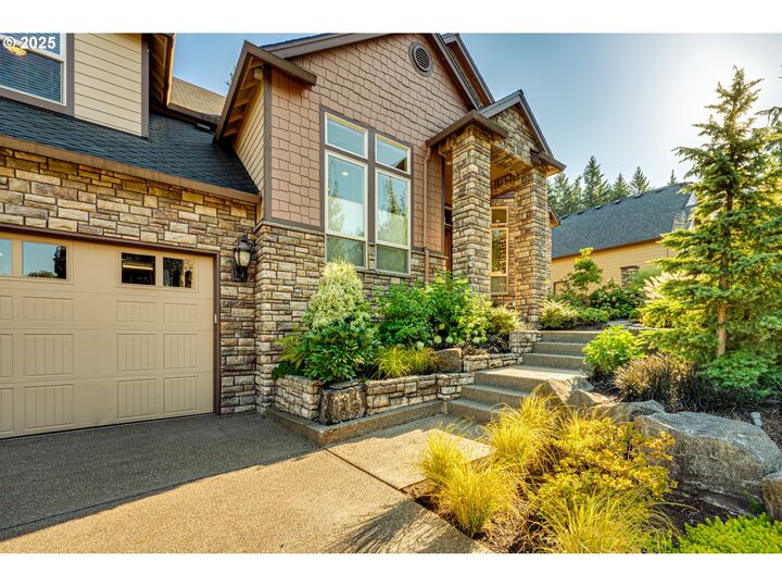 Property Photo: 1110 NW 35th Ave WA 98607