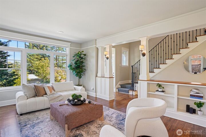 Property Photo: 4525 55th Avenue NE WA 98105