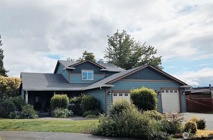 807  21st Street NW  Puyallup WA 98371 photo