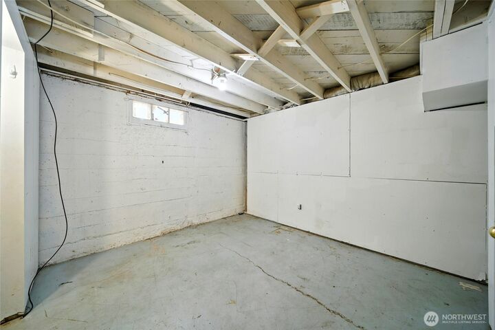 Property Photo:  649 N Division Street  WA 99362 