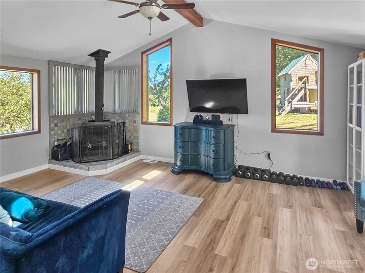 Property Photo: 3153 Thunder Ln WA 98277