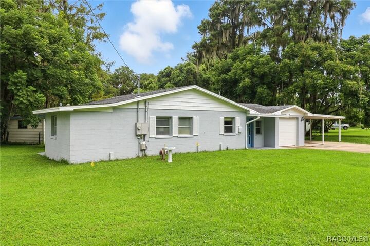 Property Photo: 1940 S Mooring Drive FL 34450