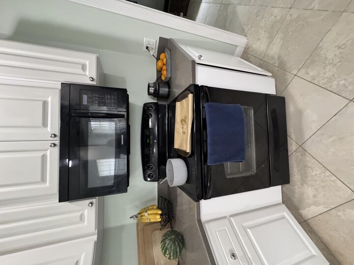 Property Photo: 8306 Quito Place FL 33414