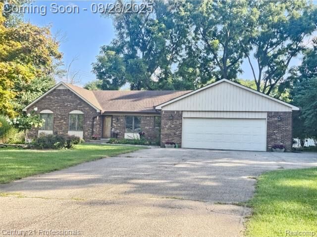 32301 Myrna Street  Livonia MI 48154 photo