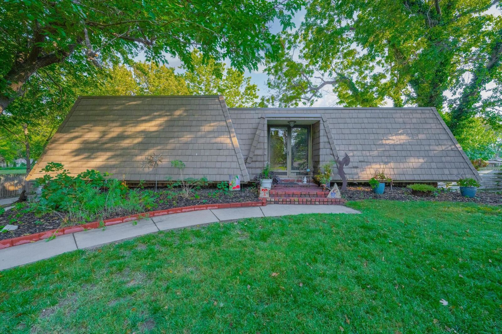 Property Photo:  3016 W 21st St N  KS 67203 