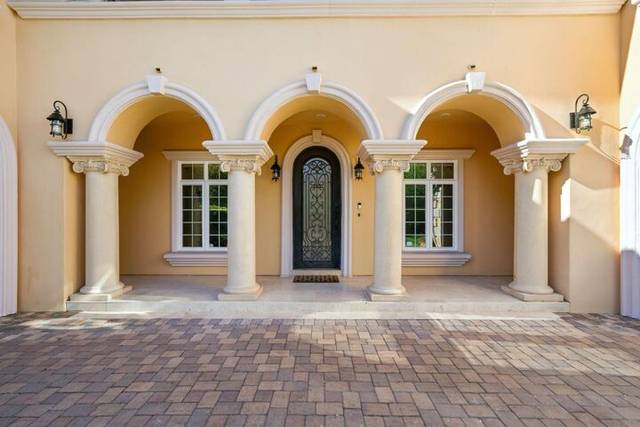 Property Photo: 44989 Vista Del Sol CA 94539