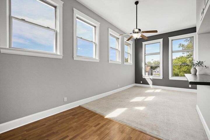 Property Photo: 1009 Summit Avenue 5 WI 53589