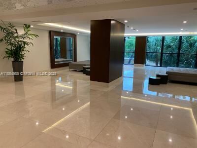 Property Photo:  540 Brickell Key Dr 316  FL 33131 