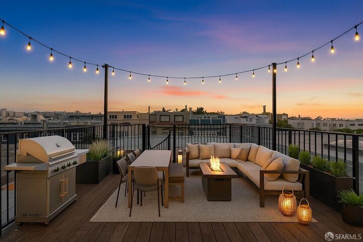 Property Photo:  172 18th Avenue  CA 94121 