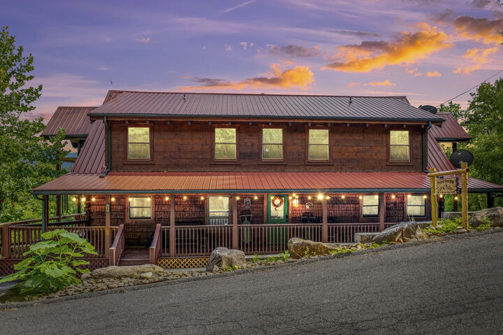 725 Big Bear Ridge Road  Gatlinburg TN 37738 photo