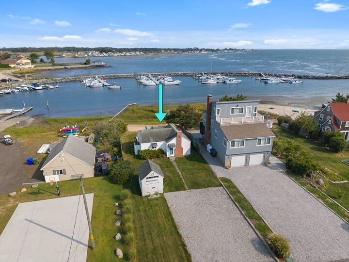 Property Photo: 174 Nehantic Trail CT 06475