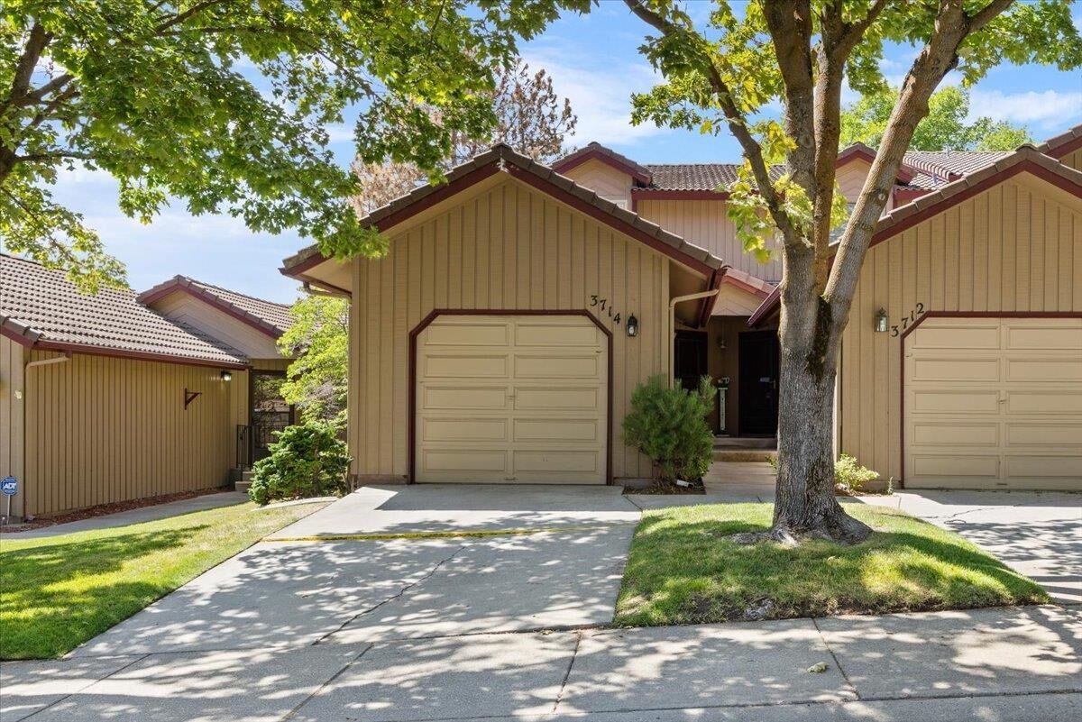 Property Photo: 3714 S Alder Cir WA 99223