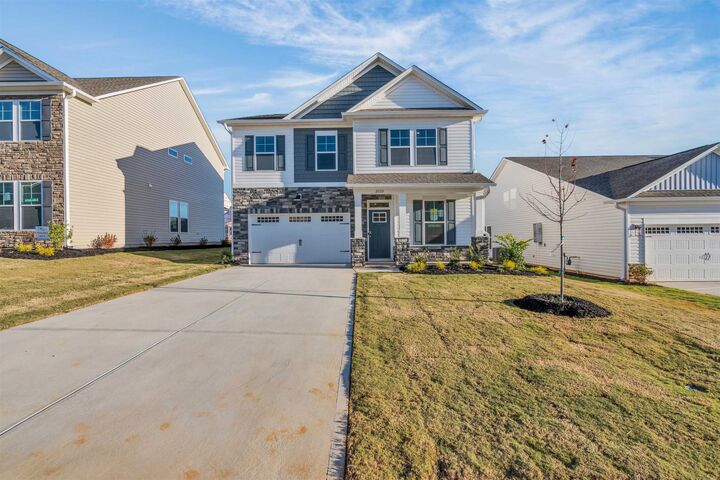 Property Photo:  2033 Halton Oaks Drive  SC 29303 