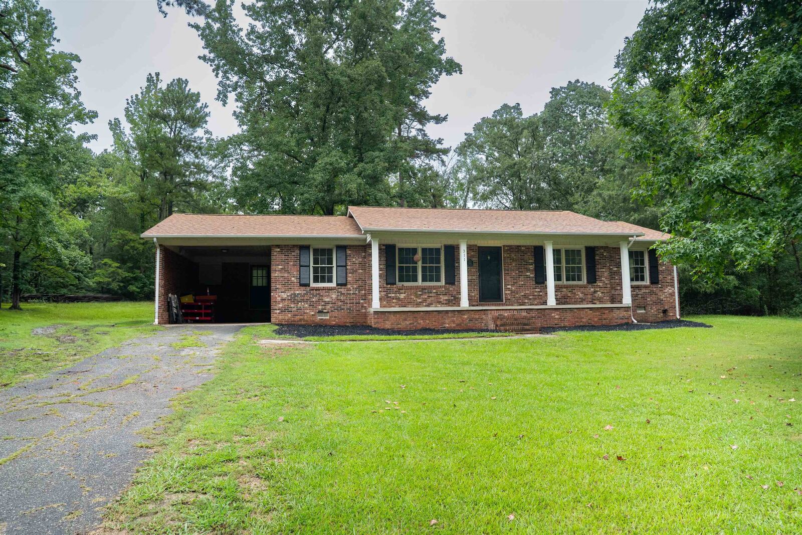Property Photo: 311 York Drive SC 29340