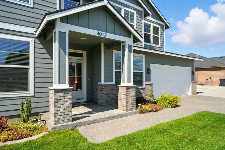 Property Photo: 4012 Road 106 WA 99301