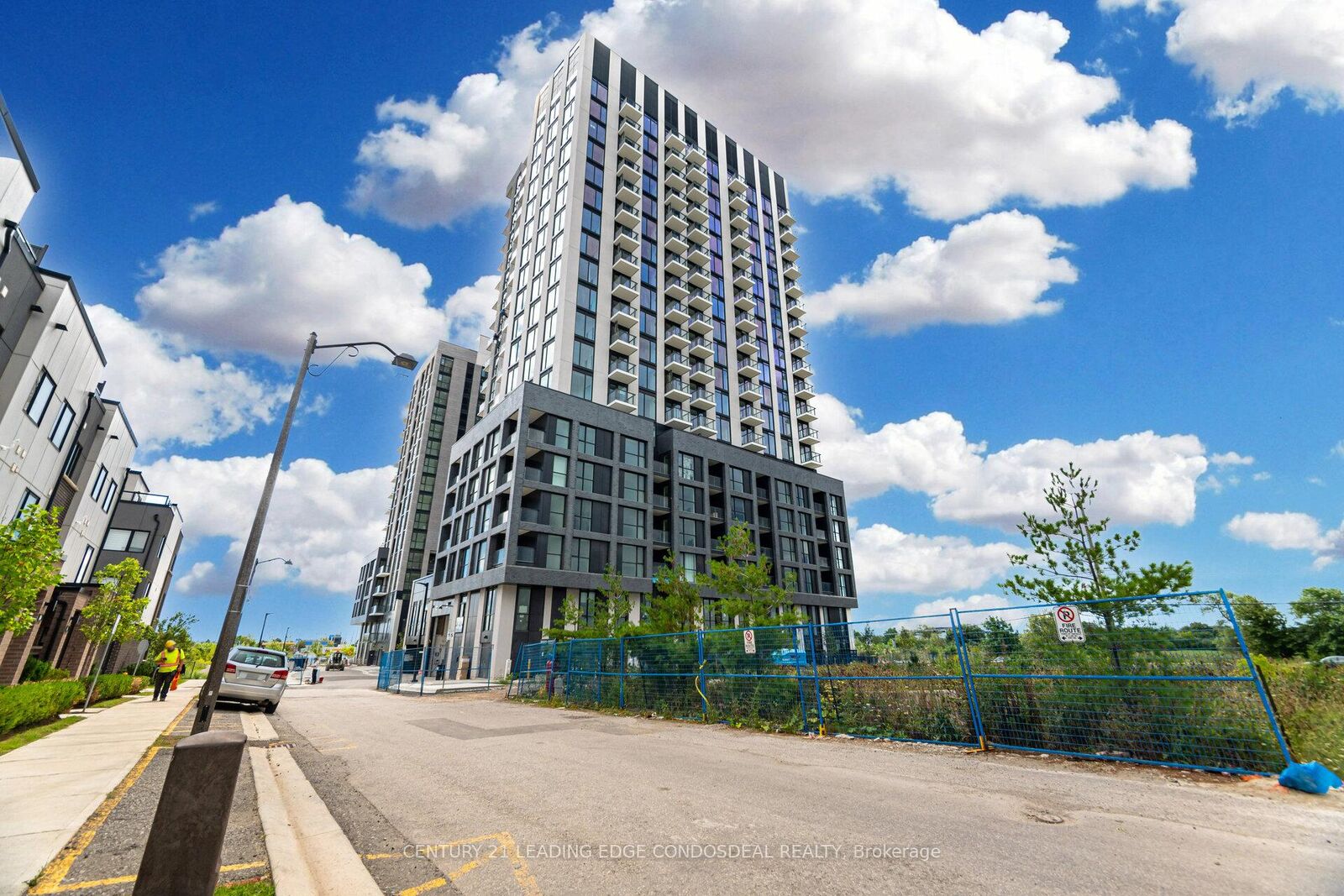 Property Photo: 3079 Trafalgar Road 803 ON L6H 7E3