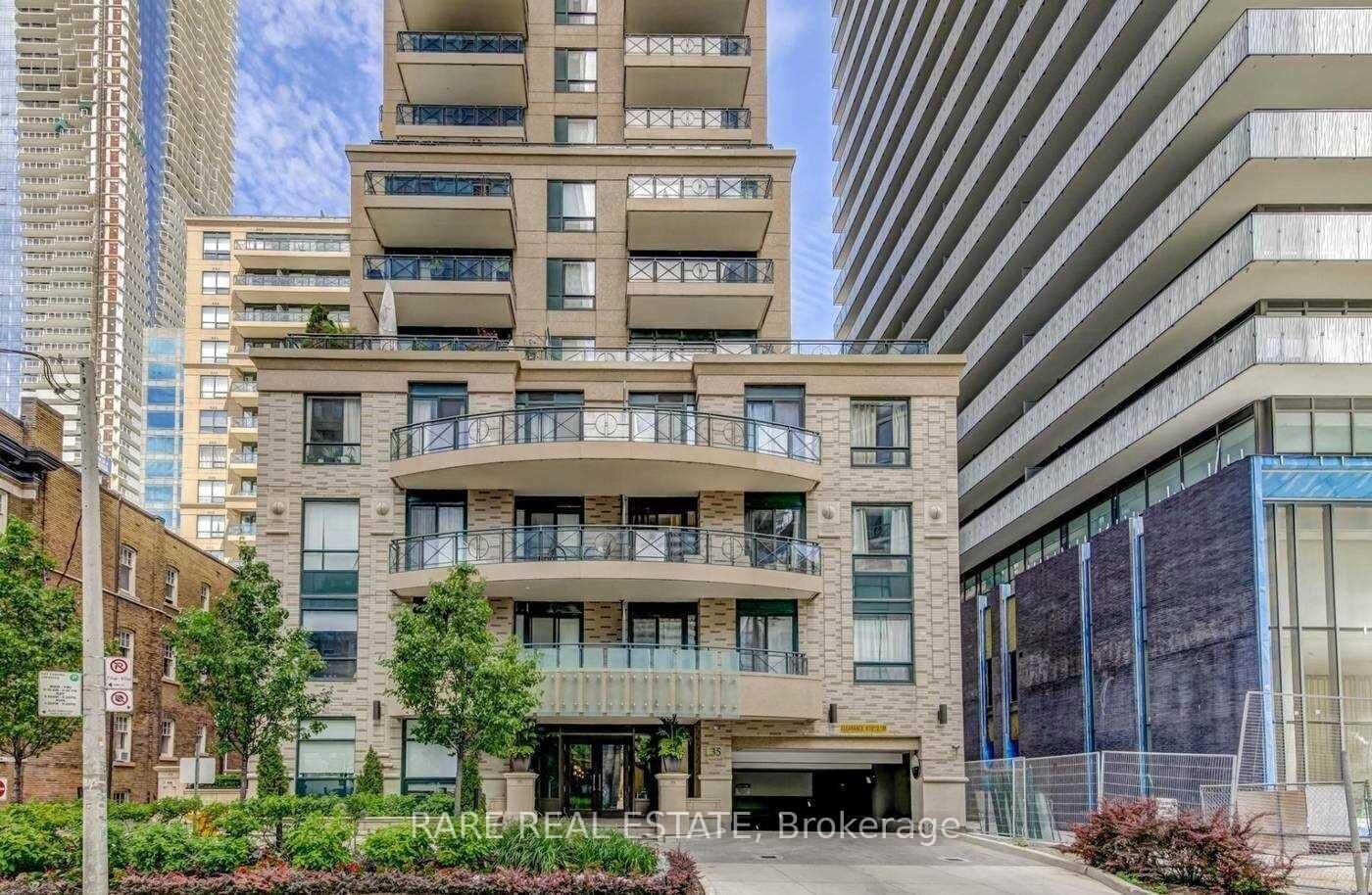 Property Photo: 35 Hayden Street 1009 ON M4Y 3C3