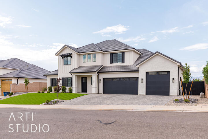Property Photo: 2961 E Willow Tree Ln UT 84790