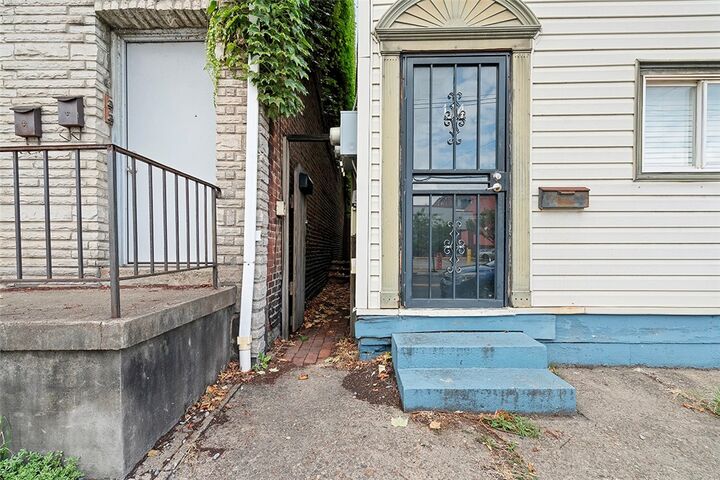 Property Photo: 114 S 18th St PA 15203