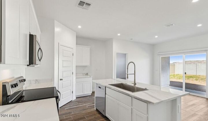 Property Photo:  5817 E Freesia Lane  AZ 85140 