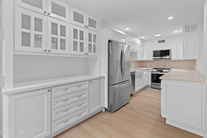 Property Photo: 4800 N 68th Street 292 AZ 85251