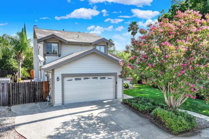 Property Photo: 218 Donegal Court CA 95688