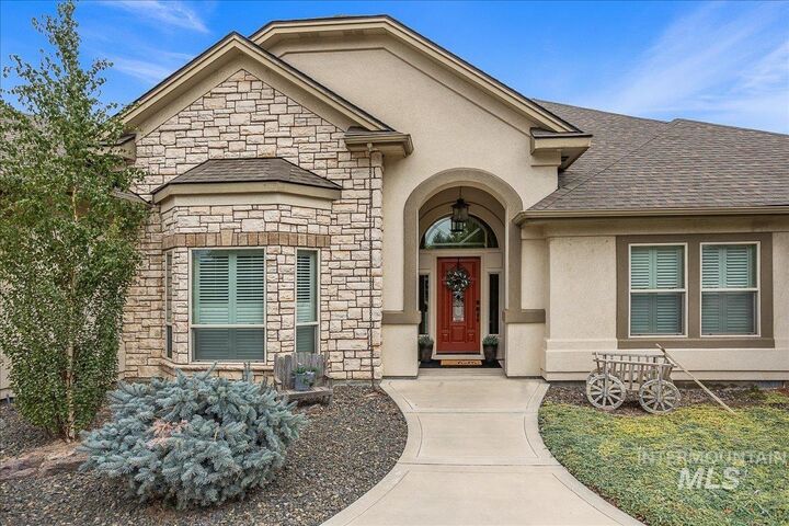 Property Photo:  4125 S Nickel Creek Pl  ID 83642-2588 