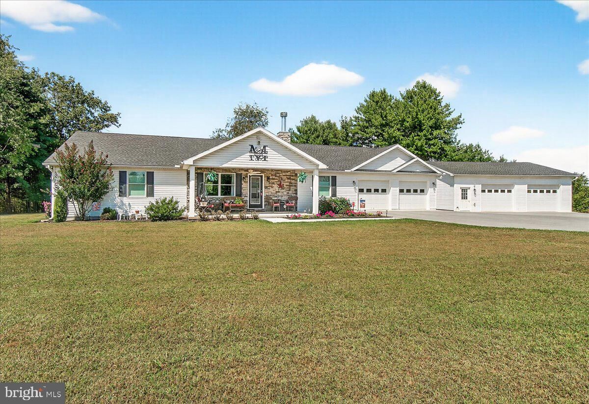 Property Photo: 101 Heavenly Acres Ridge Road PA 17236
