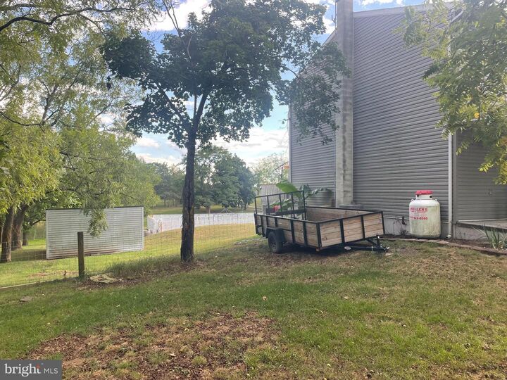 Property Photo:  124 Clover Lane  PA 17015 