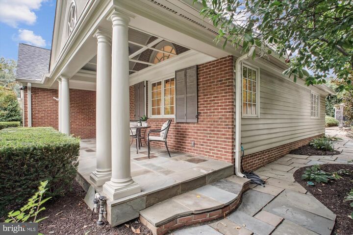 Property Photo:  2907 Dartmouth Road  VA 22314 