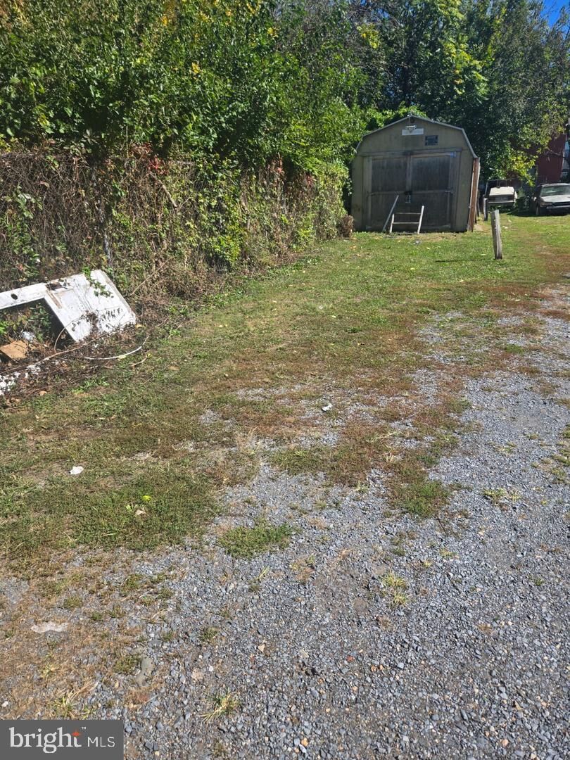 Property Photo: 129 Lemon Street PA 19602