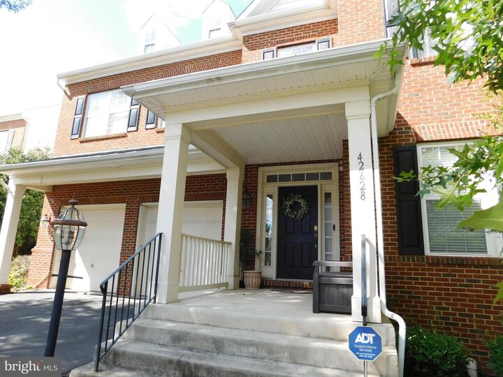 Property Photo:  42628 Emperor Drive  VA 20148 