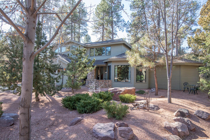 Property Photo: 2509 E Scarlet Bugler Circle AZ 85541