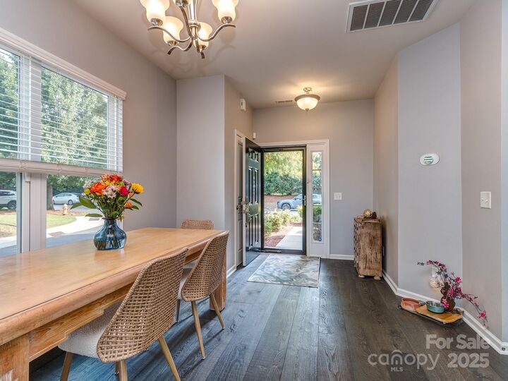 Property Photo: 2302 Kensington Station Parkway NC 28210