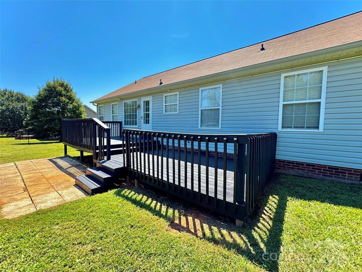 Property Photo: 340 Sarratt Creek Road SC 29341