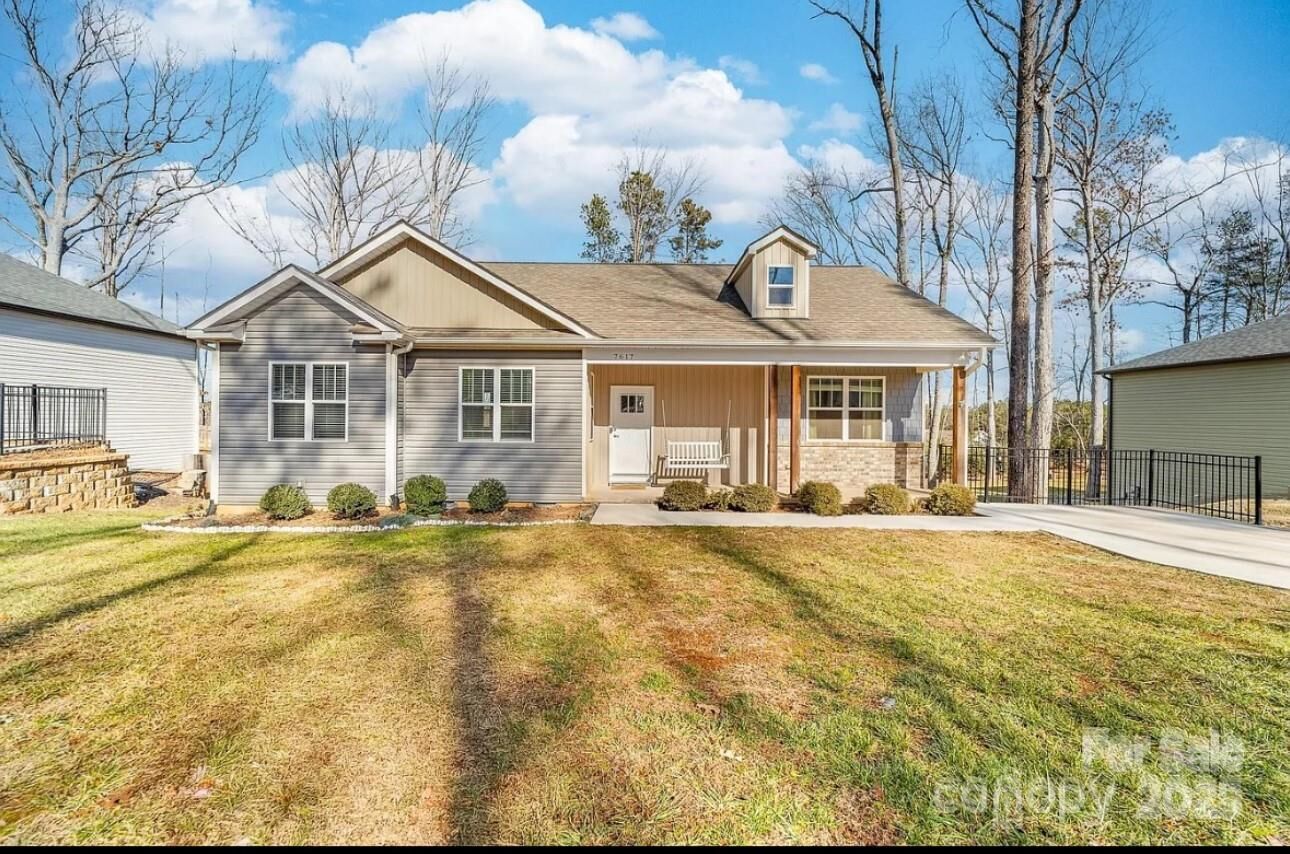 Property Photo: 7617 Red Robin Trail NC 28037