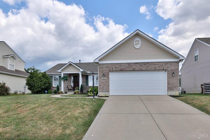 Property Photo:  5069 Sullivans Ridge Drive  OH 45152 