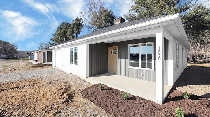 Property Photo: 184 Meadow Drive OH 43055
