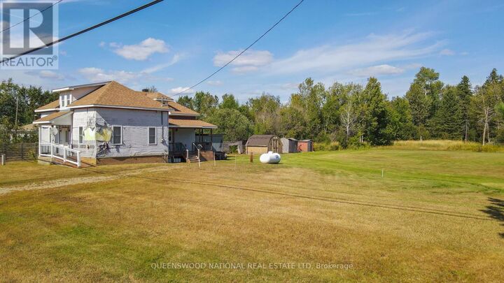 Property Photo: 84 North Round Lake Road North ON K0J 2A0